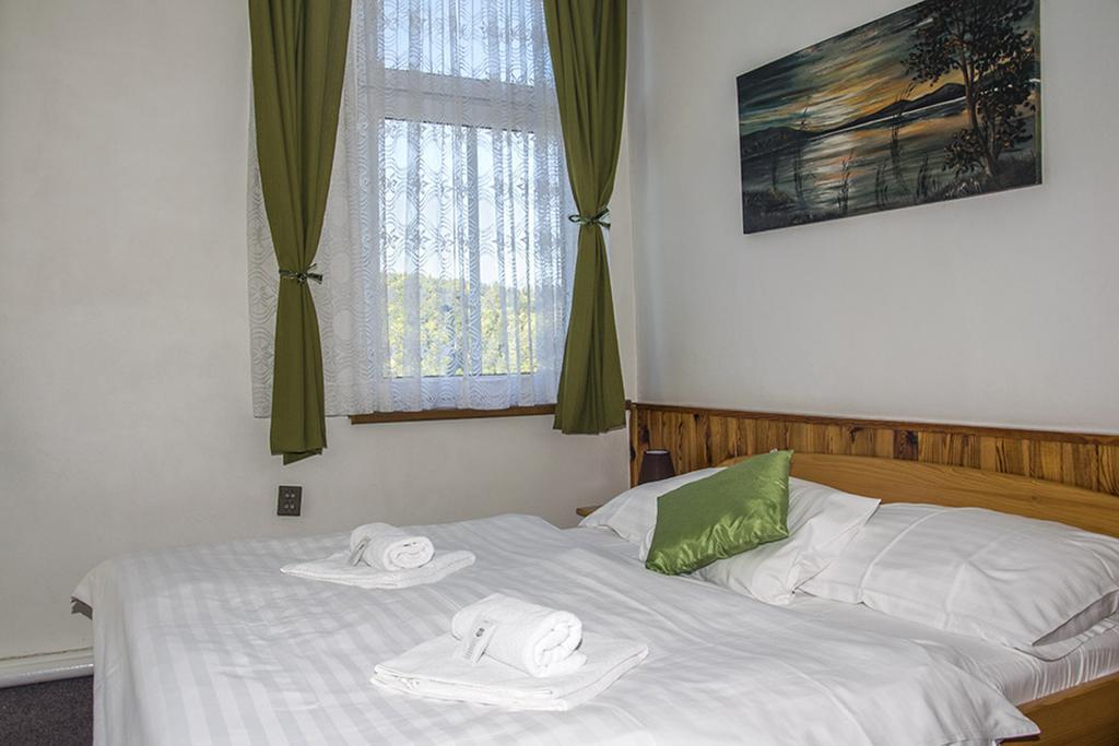 Hotel Garni Belveder Hrensko Ngoại thất bức ảnh