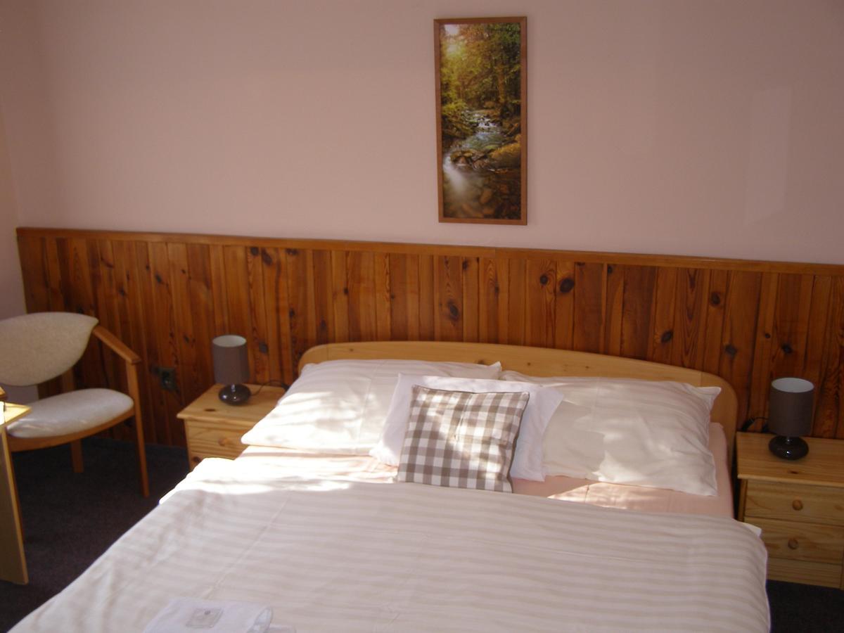 Hotel Garni Belveder Hrensko Ngoại thất bức ảnh
